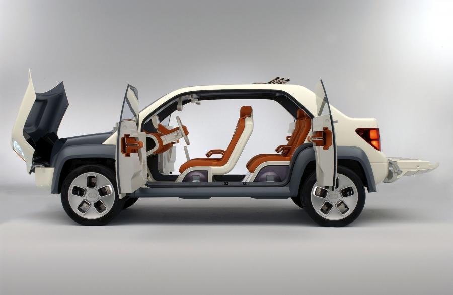  Ford Model U Concept 2003 года  (фото 14 из 28)